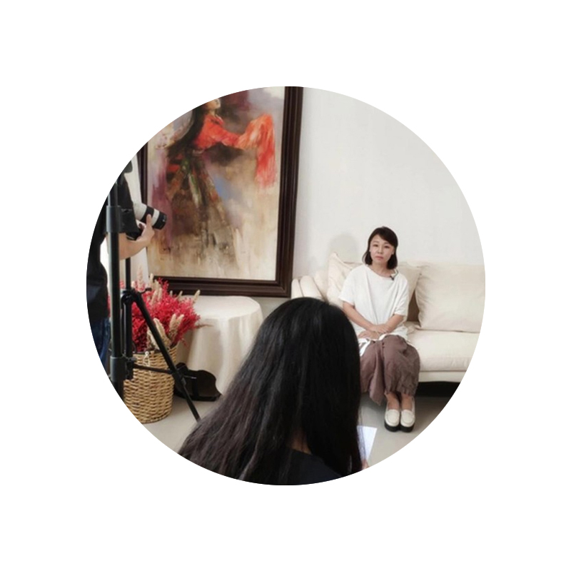 Semana Da Moda Guangdong!Quando atirar, olhe para OS estilistas segurando a Moda e lente perfeitamente!